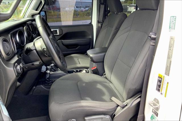 used 2022 Jeep Gladiator car, priced at $36,000