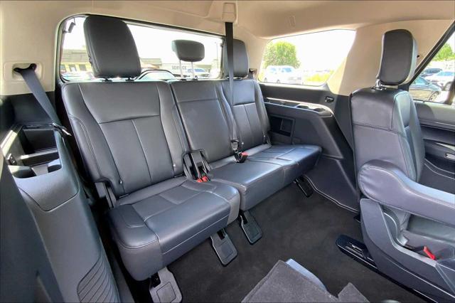 used 2024 Ford Expedition car, priced at $53,589