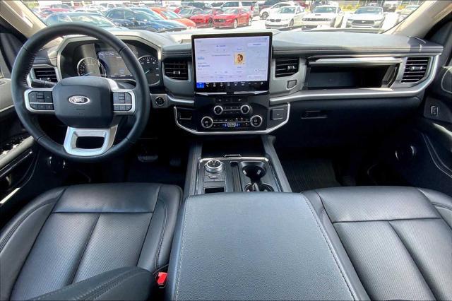 used 2024 Ford Expedition car, priced at $53,589