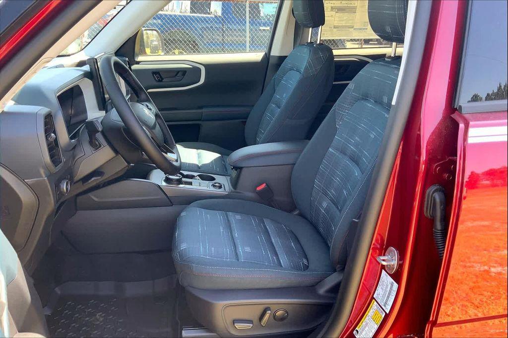 new 2025 Ford Bronco Sport car, priced at $33,670