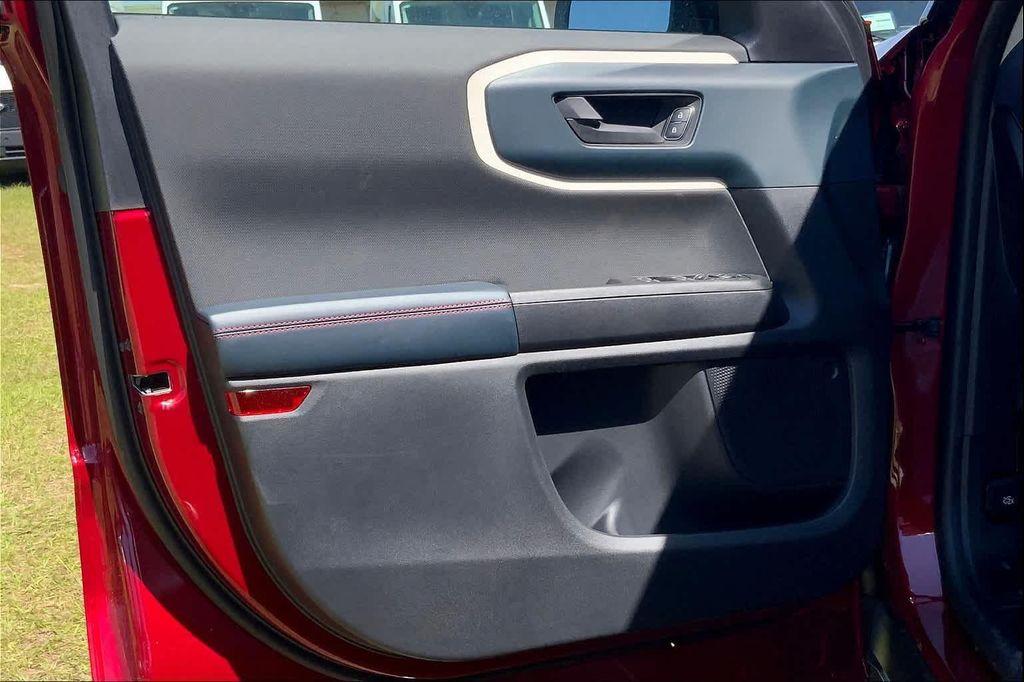 new 2025 Ford Bronco Sport car, priced at $33,670