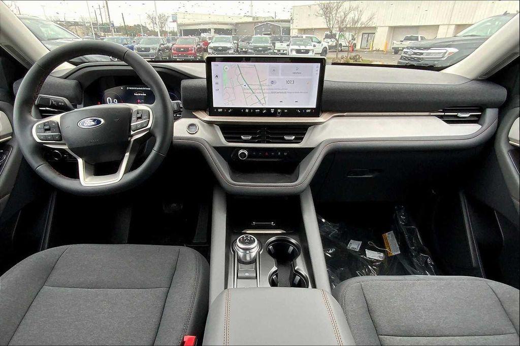 new 2025 Ford Explorer car, priced at $40,029