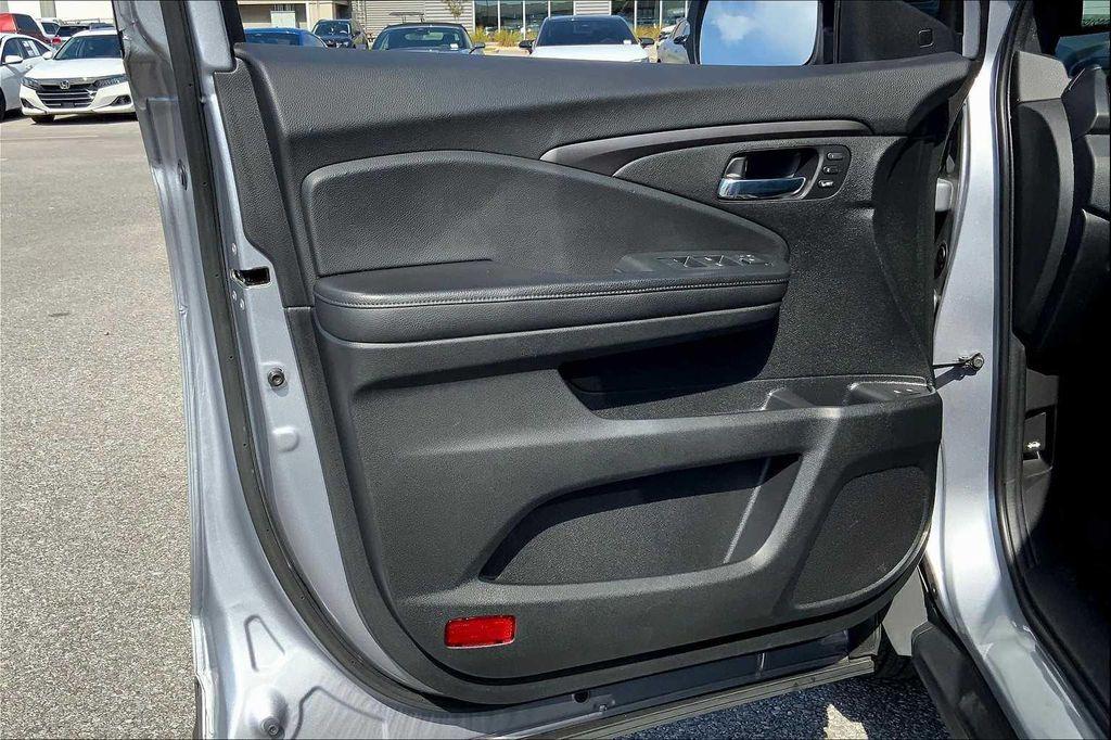 used 2021 Honda Passport car, priced at $23,374