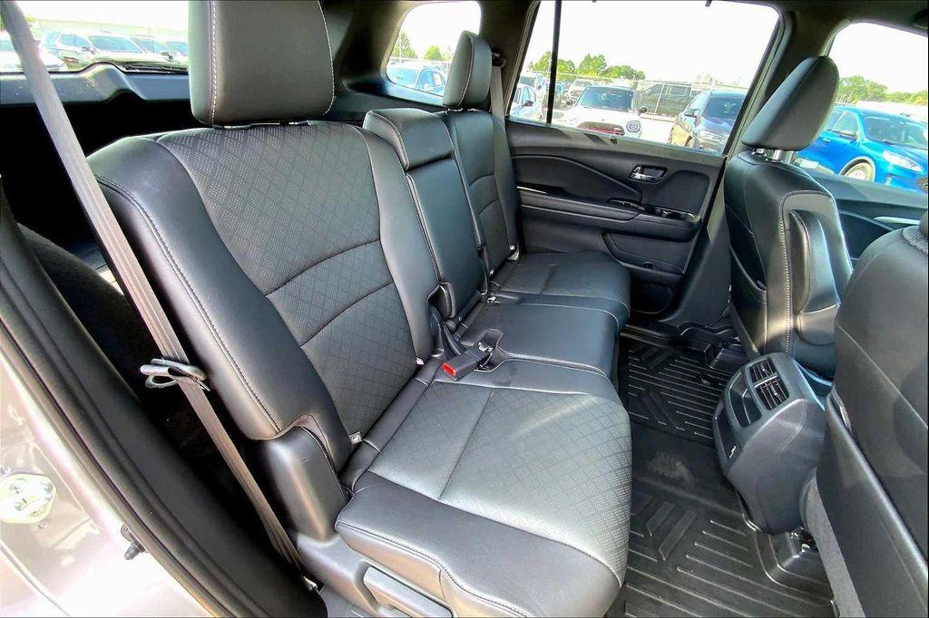 used 2021 Honda Passport car, priced at $23,374