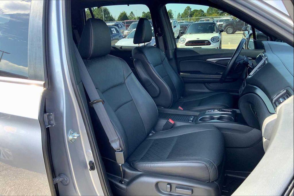 used 2021 Honda Passport car, priced at $23,374