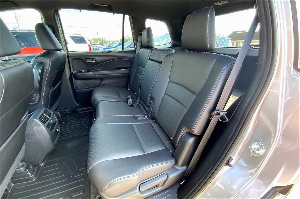used 2021 Honda Passport car, priced at $23,374