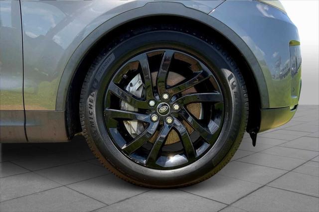 used 2018 Land Rover Discovery car, priced at $17,000