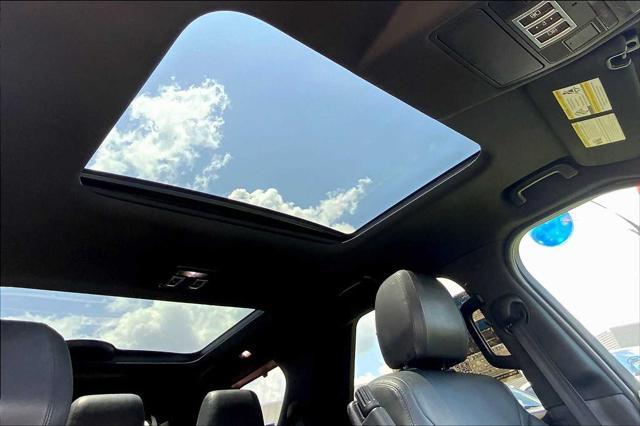 used 2018 Land Rover Discovery car, priced at $17,000
