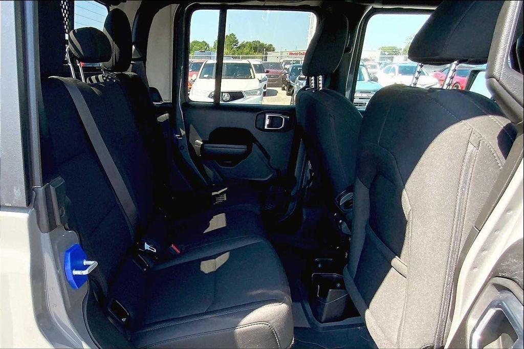 used 2021 Jeep Gladiator car, priced at $32,059