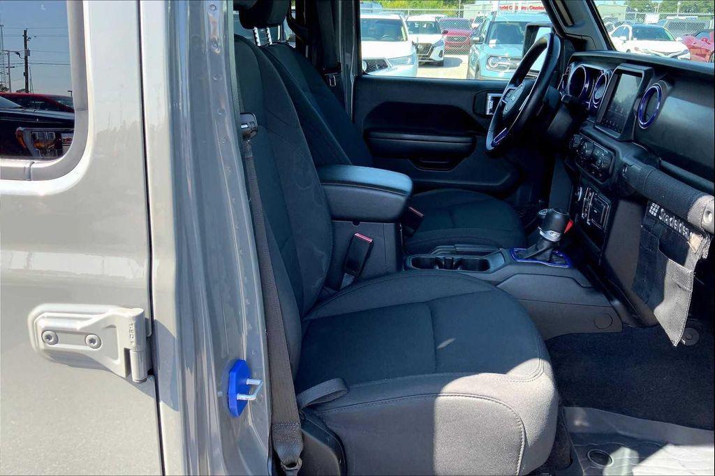 used 2021 Jeep Gladiator car, priced at $32,059