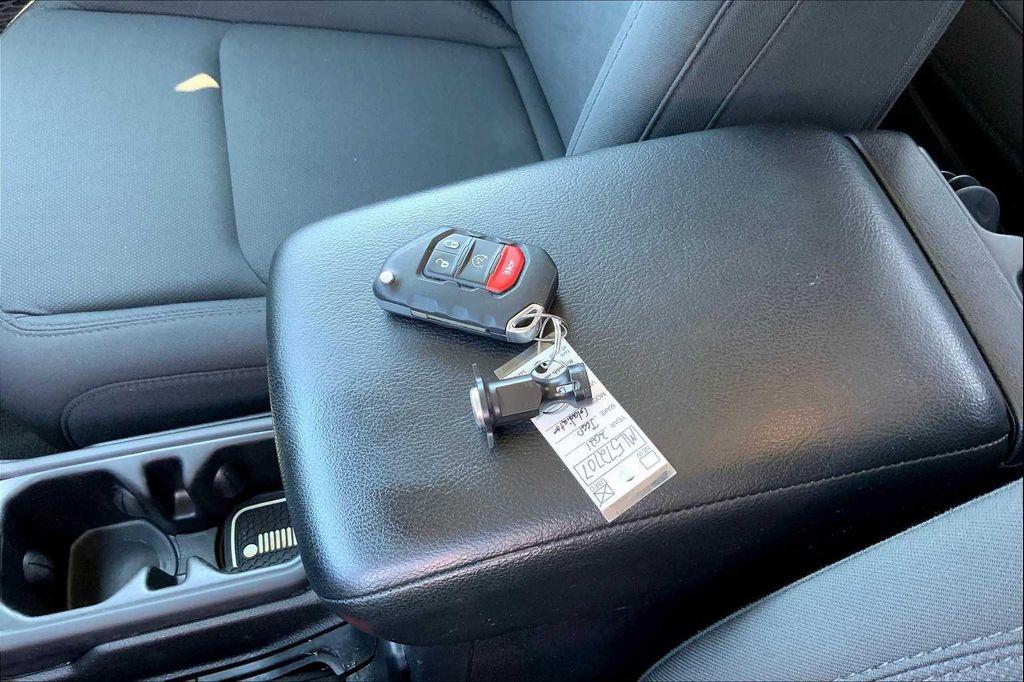 used 2021 Jeep Gladiator car, priced at $32,059
