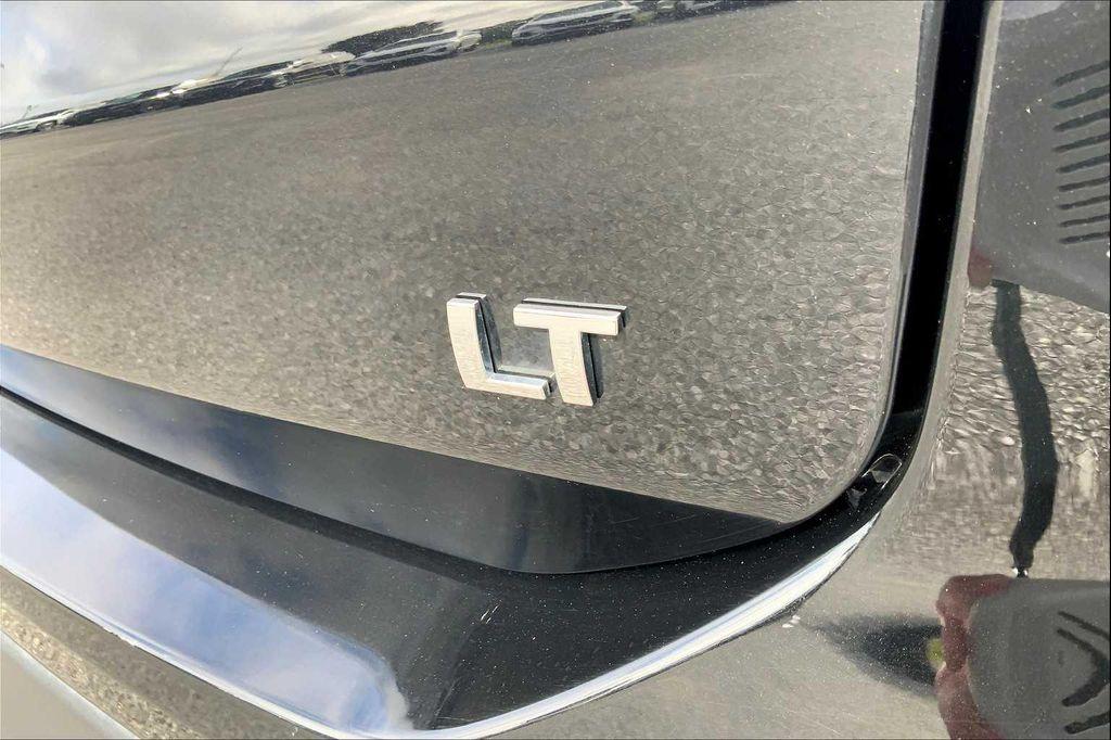 used 2023 Chevrolet Equinox car, priced at $24,100