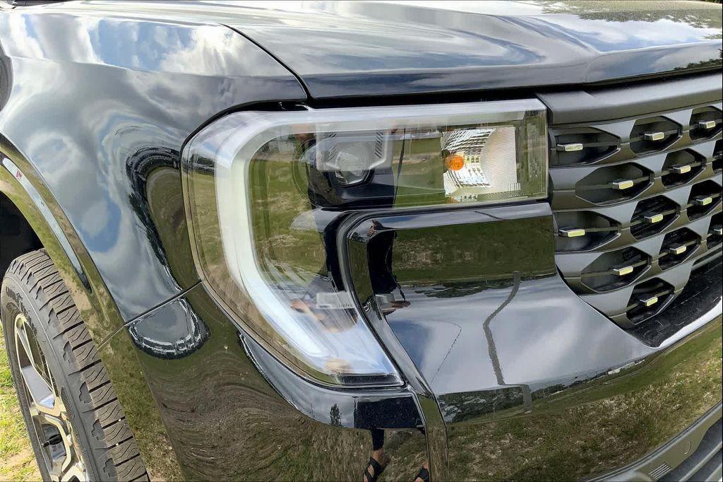 new 2025 Ford Maverick car, priced at $38,006