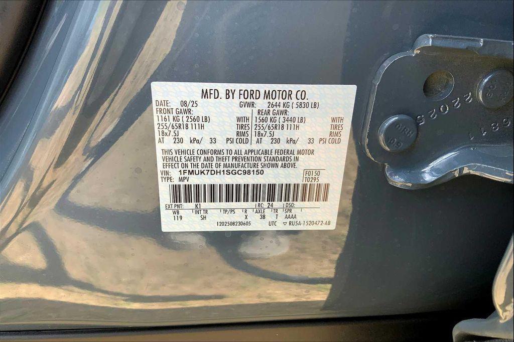 new 2025 Ford Explorer car, priced at $43,614