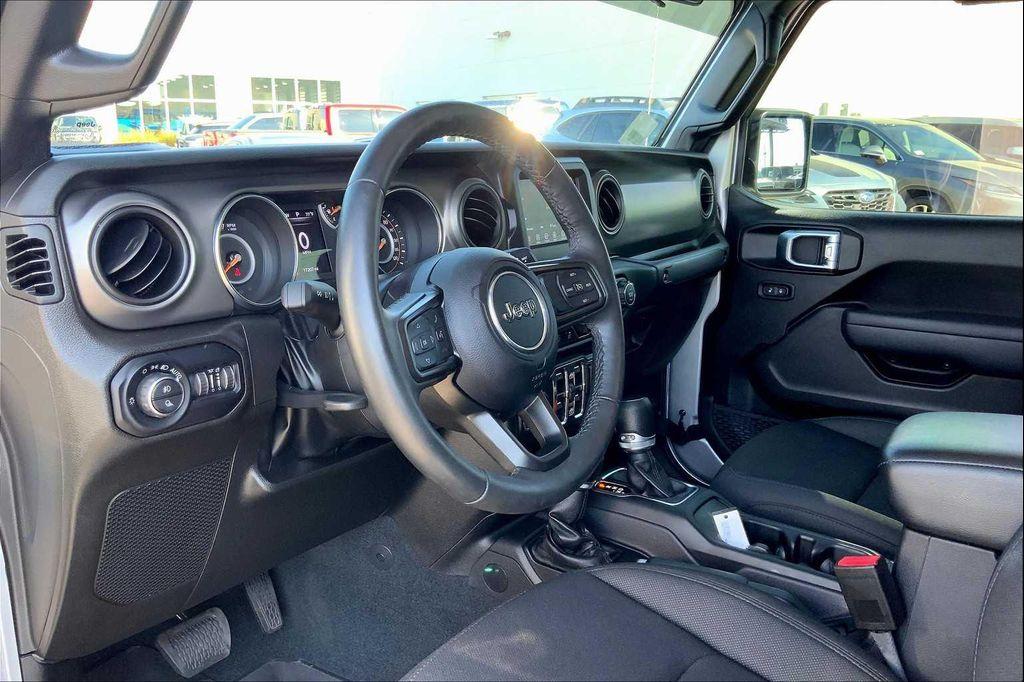 used 2022 Jeep Gladiator car, priced at $37,589