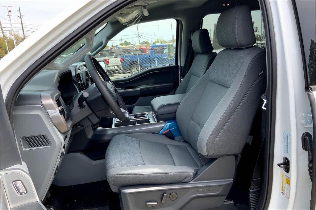 new 2025 Ford F-150 car, priced at $54,462