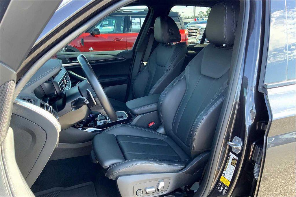 used 2022 BMW X3 car, priced at $38,900