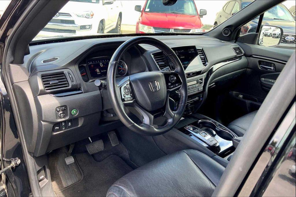 used 2022 Honda Pilot car, priced at $30,989