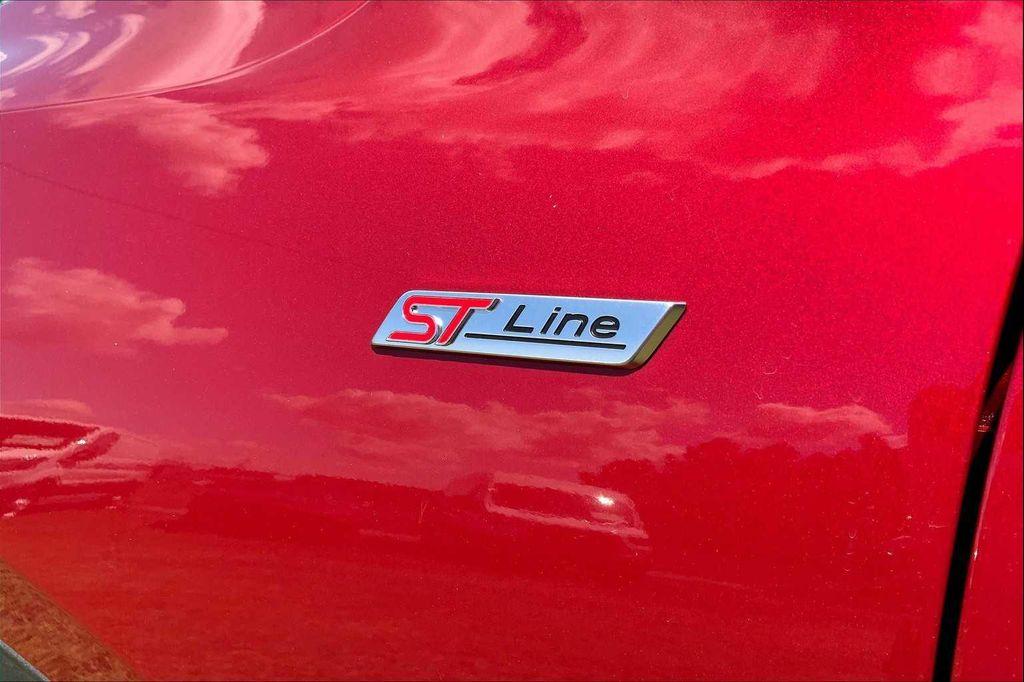 new 2025 Ford Escape car, priced at $32,106