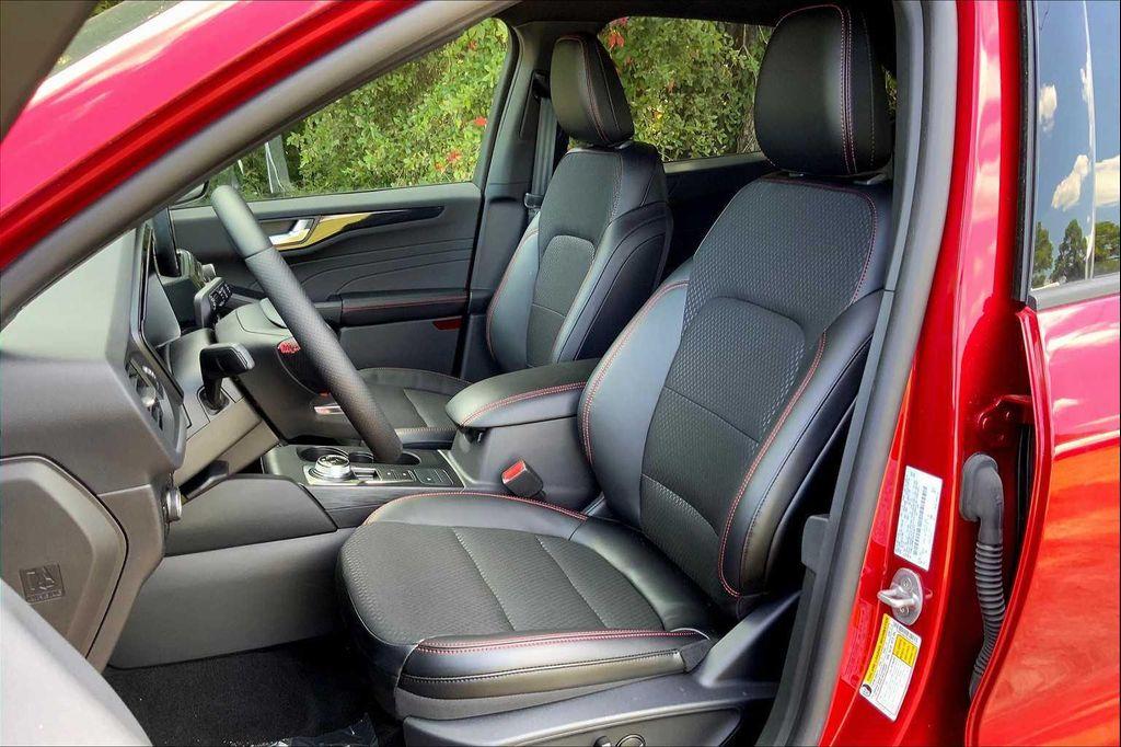 new 2025 Ford Escape car, priced at $32,106