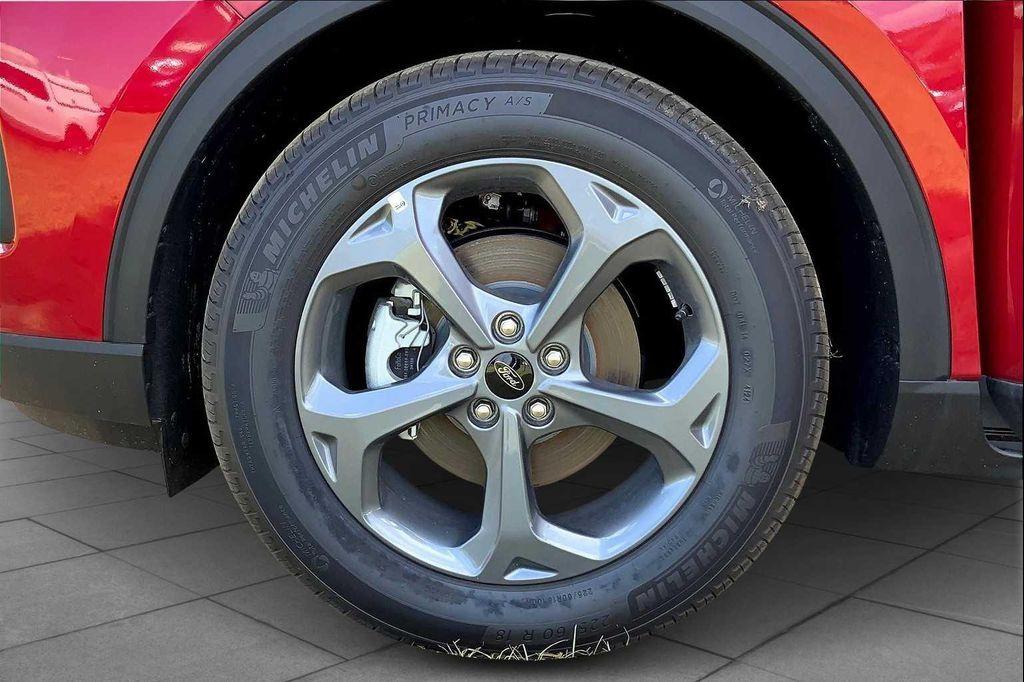 new 2025 Ford Escape car, priced at $32,106