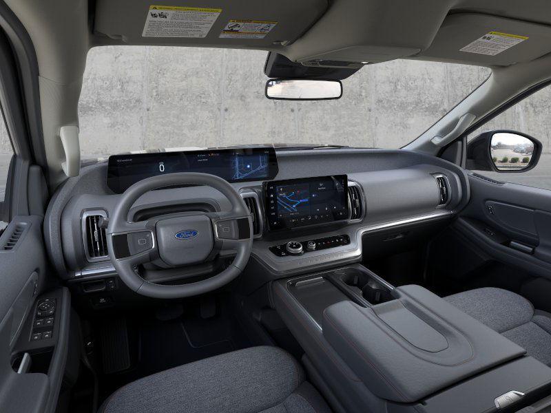 new 2025 Ford Expedition car, priced at $63,082