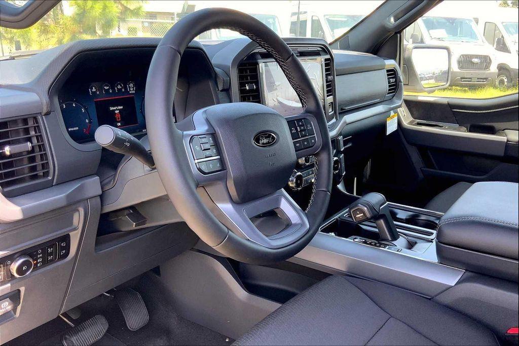 new 2025 Ford F-150 car, priced at $59,104