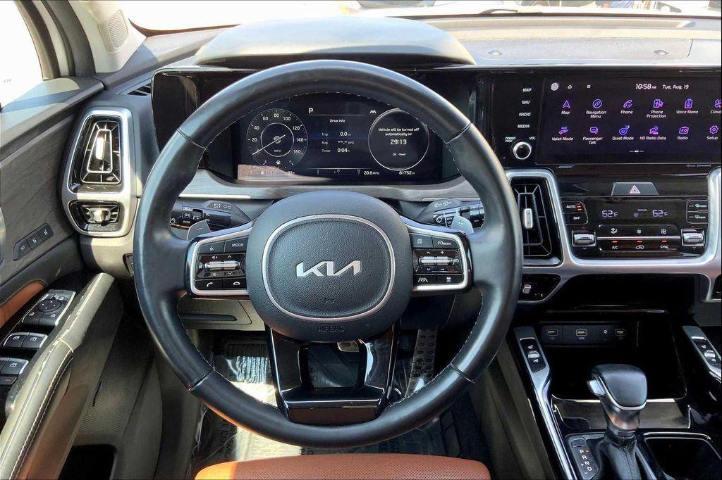 used 2022 Kia Sorento car, priced at $27,700