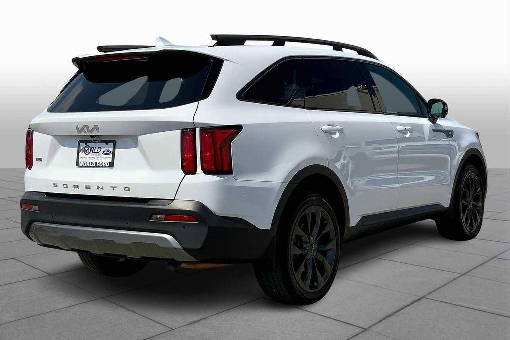 used 2022 Kia Sorento car, priced at $27,700