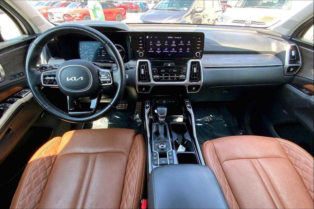 used 2022 Kia Sorento car, priced at $27,700