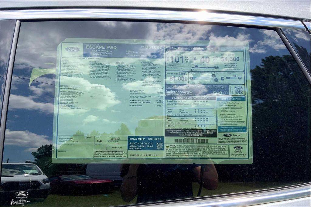 new 2025 Ford Escape PHEV car, priced at $40,727