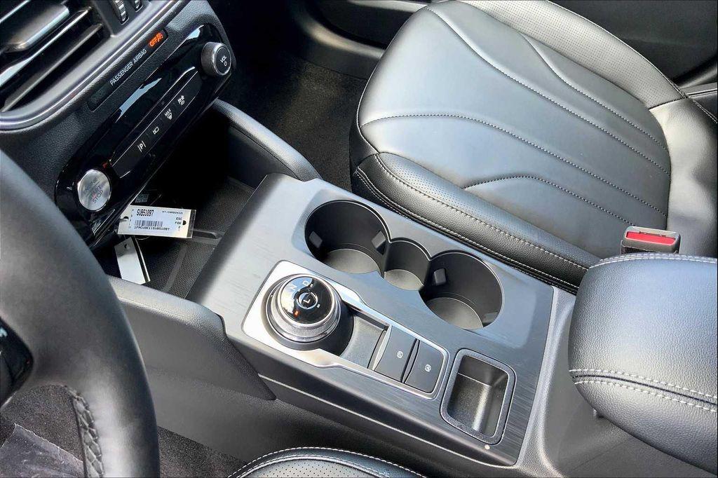 new 2025 Ford Escape PHEV car, priced at $40,727