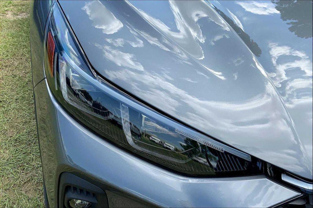 new 2025 Ford Escape PHEV car, priced at $40,727