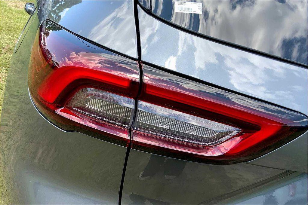 new 2025 Ford Escape PHEV car, priced at $40,727