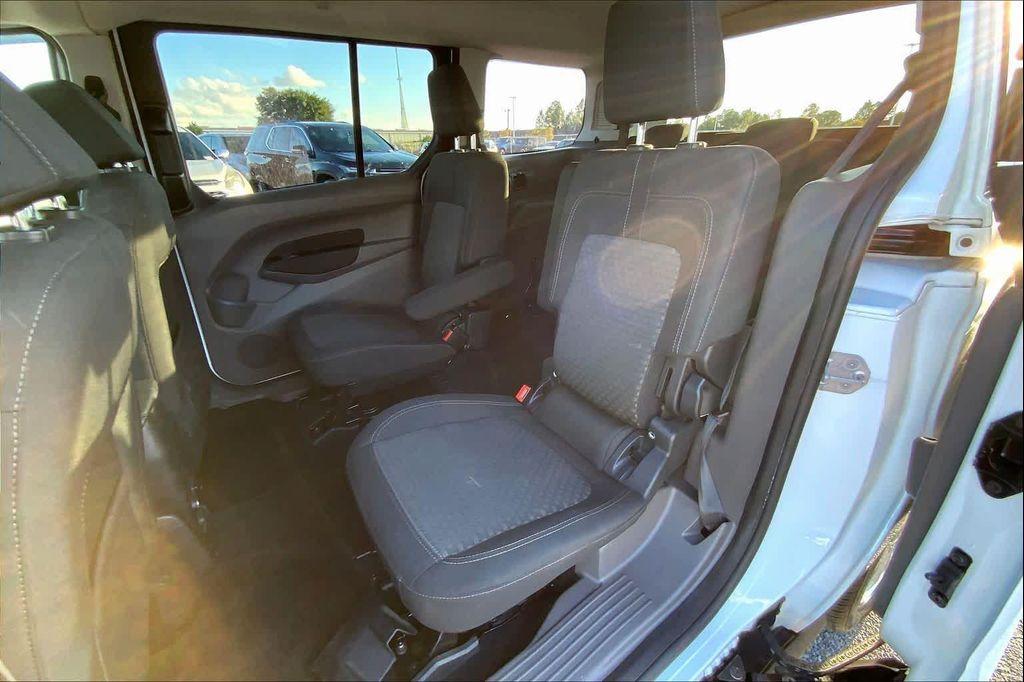 used 2022 Ford Transit Connect car, priced at $22,589