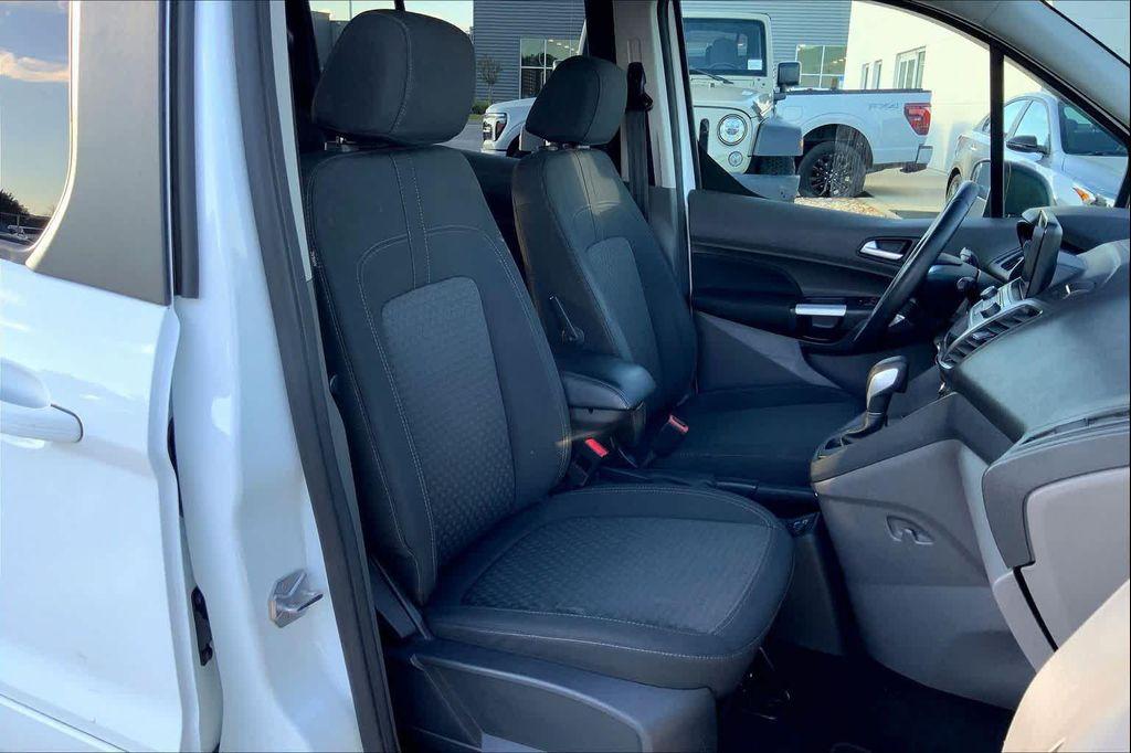 used 2022 Ford Transit Connect car, priced at $22,589