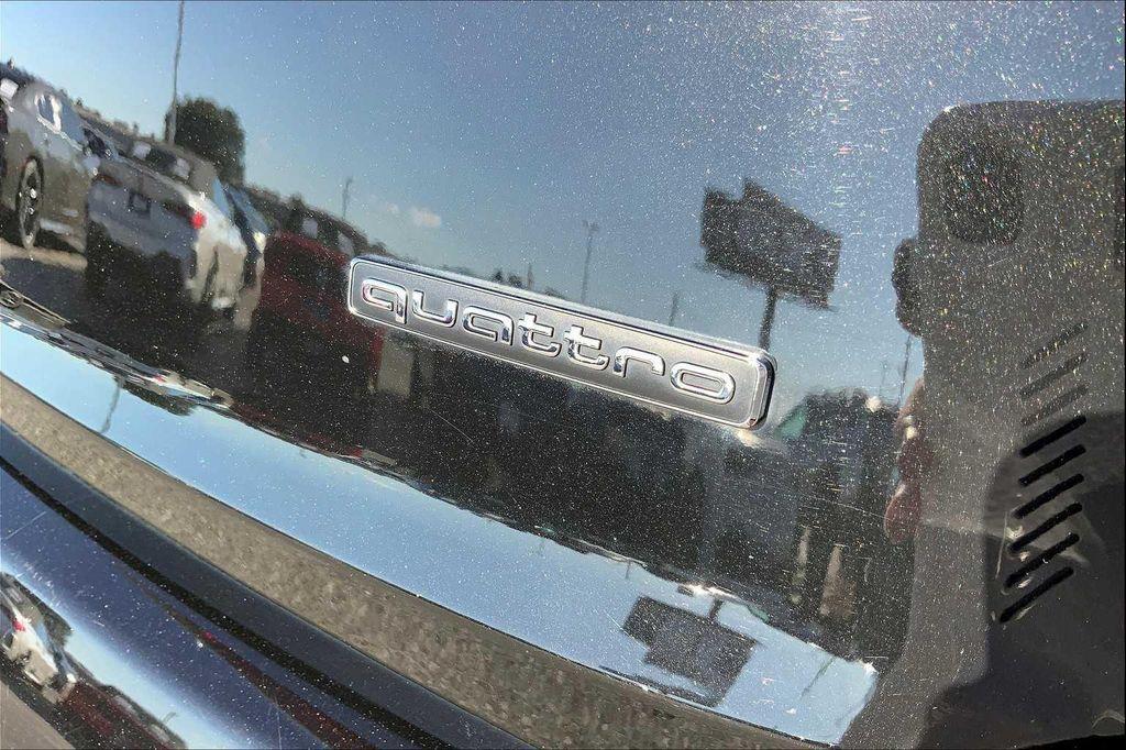 used 2022 Audi Q7 car, priced at $24,500