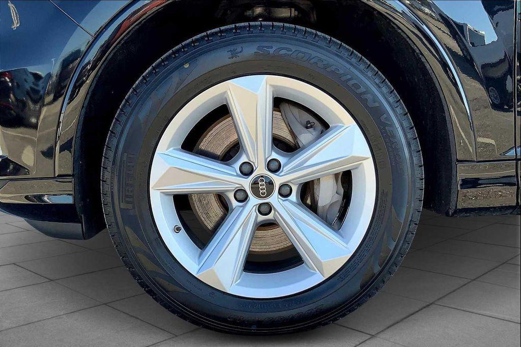 used 2022 Audi Q7 car, priced at $24,500