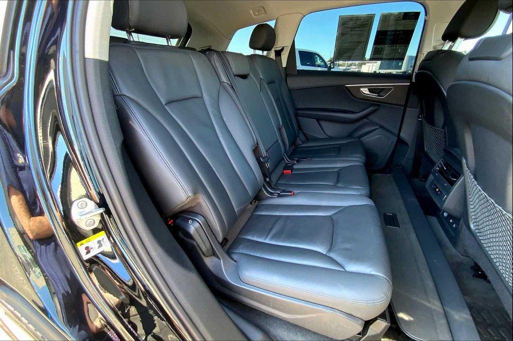 used 2022 Audi Q7 car, priced at $24,500