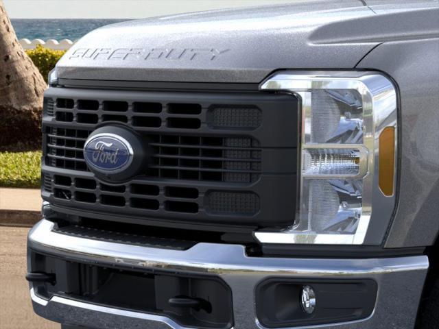 new 2025 Ford F-350 car, priced at $72,400
