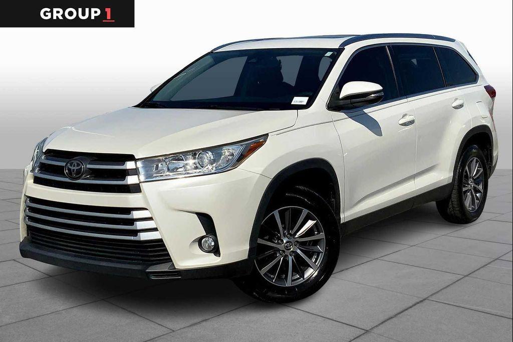 used 2019 Toyota Highlander car, priced at $23,200