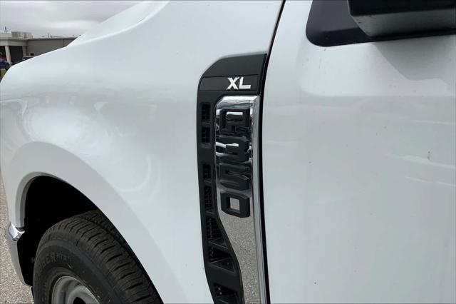 new 2024 Ford F-350 car, priced at $54,407