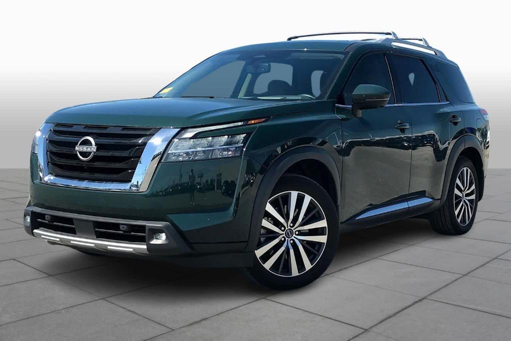 used 2022 Nissan Pathfinder car, priced at $34,989