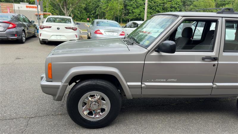 used 2000 Jeep Cherokee car, priced at $12,995