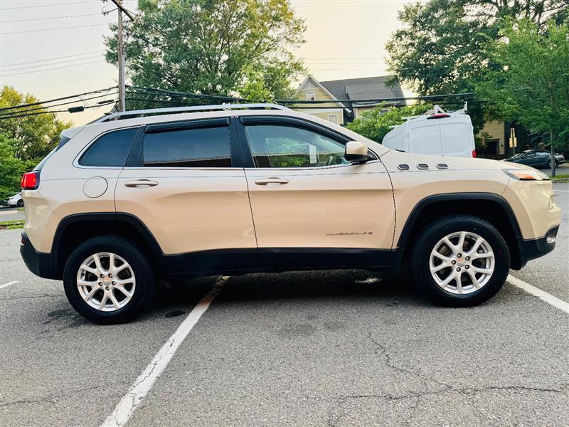 used 2015 Jeep Cherokee car, priced at $14,995