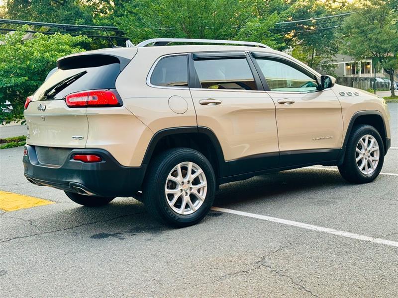 used 2015 Jeep Cherokee car, priced at $14,995