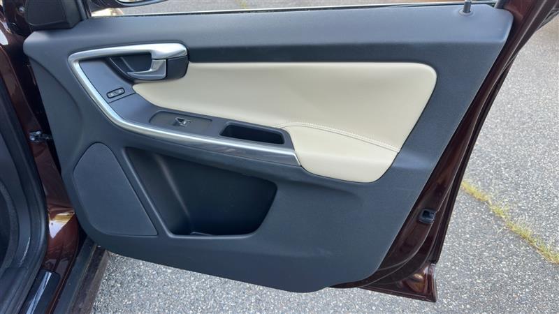 used 2015 Volvo XC60 car, priced at $11,995