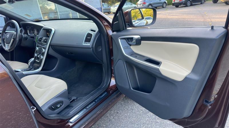 used 2015 Volvo XC60 car, priced at $11,995