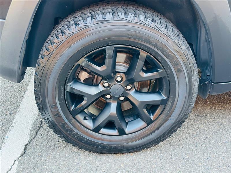 used 2017 Jeep Cherokee car, priced at $14,595