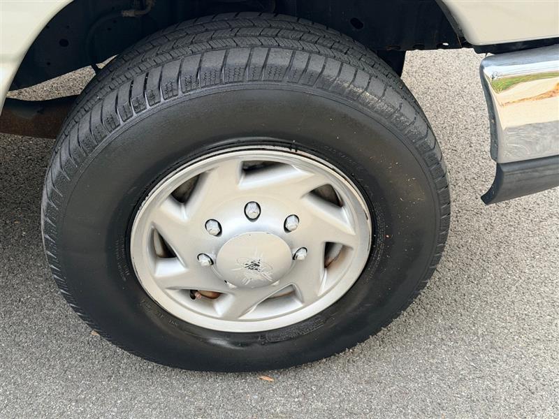 used 2009 Ford E250 car, priced at $8,995